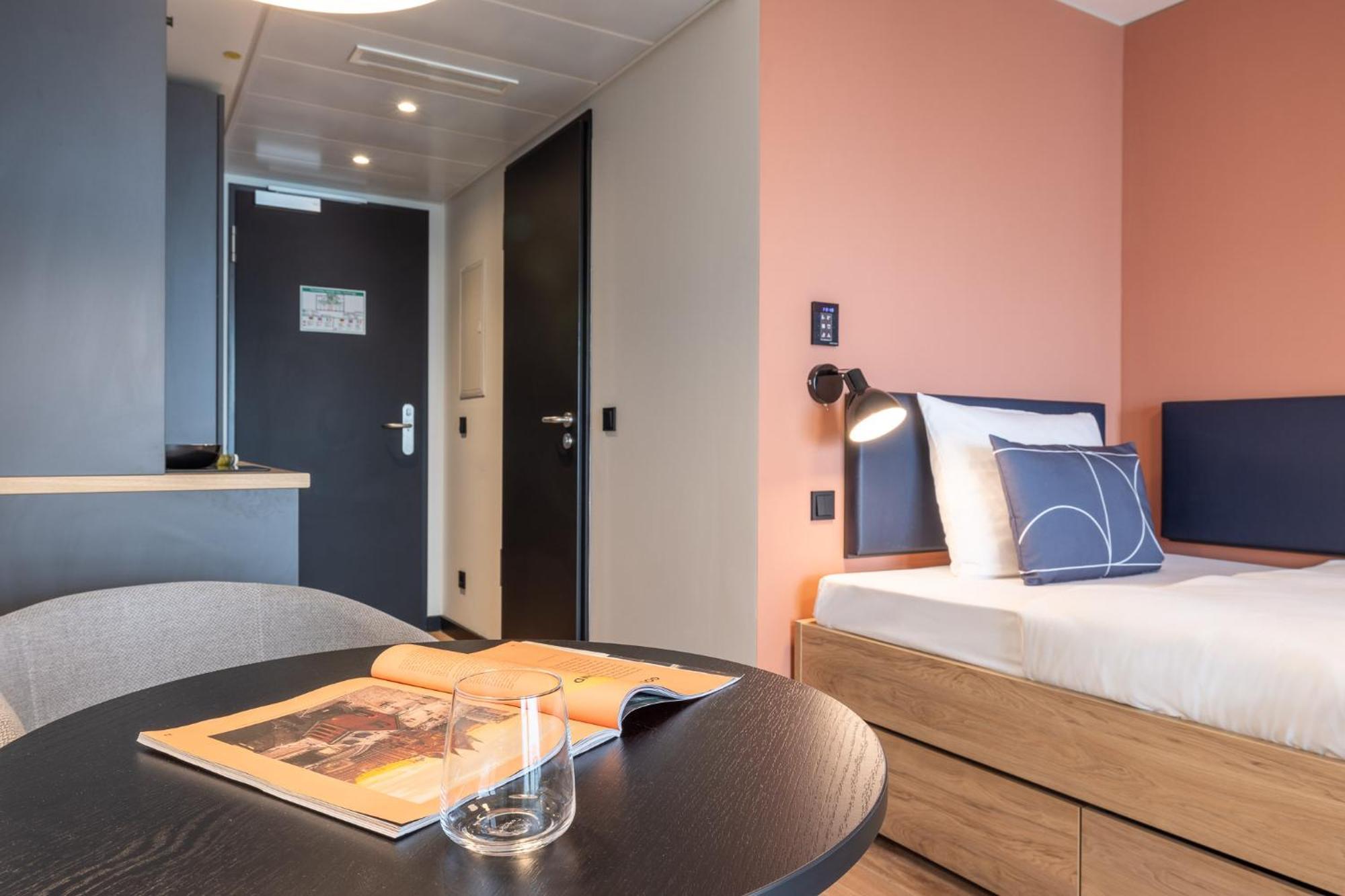 The Base Hotel 3*